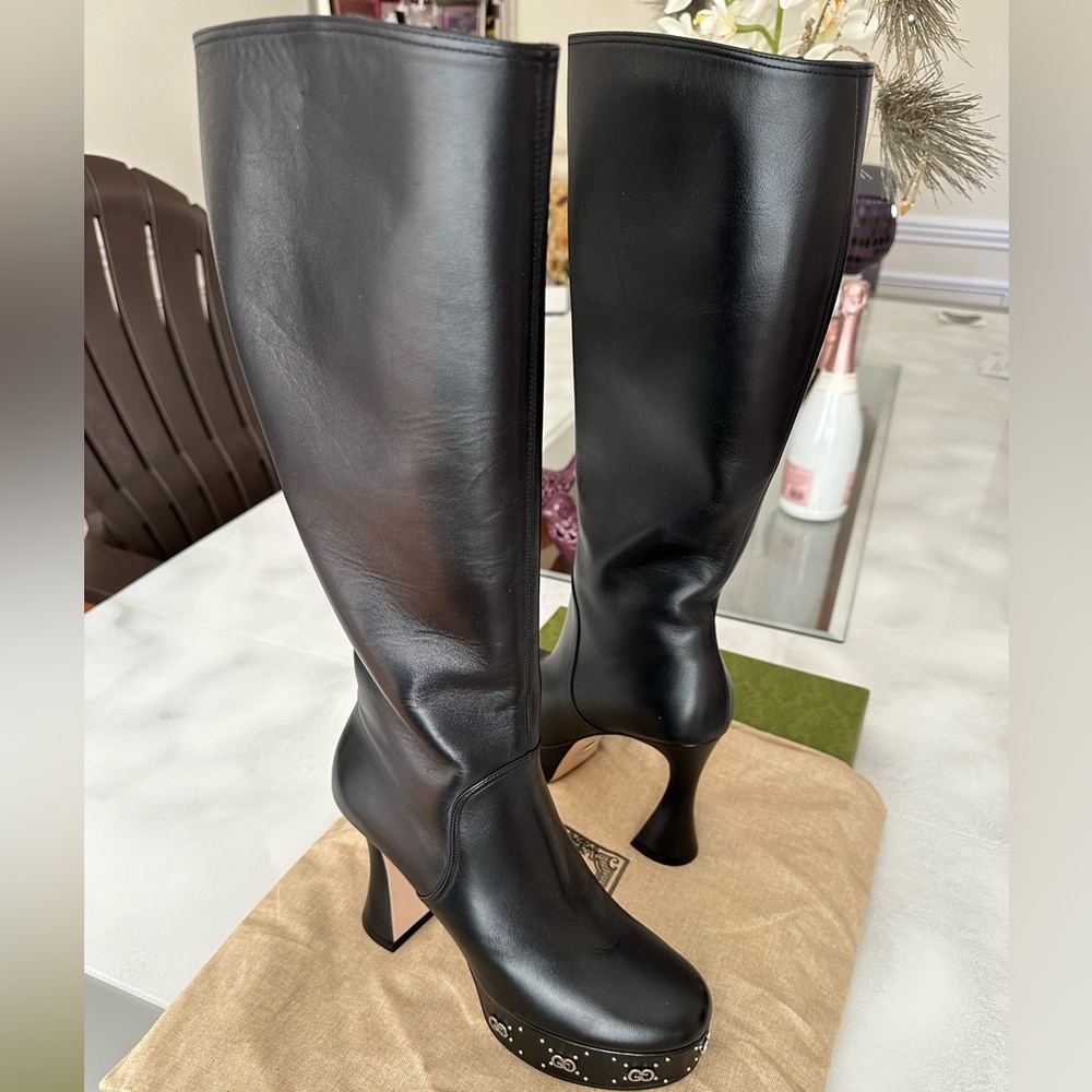 Napa Charlotte - Silver interlock GG around platform